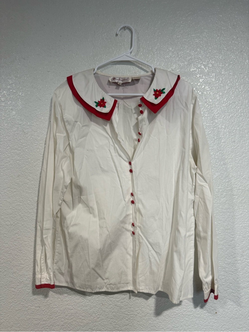 Vintage Bechamel Cream Button-Up Top with Red Trim and Floral Embroidery